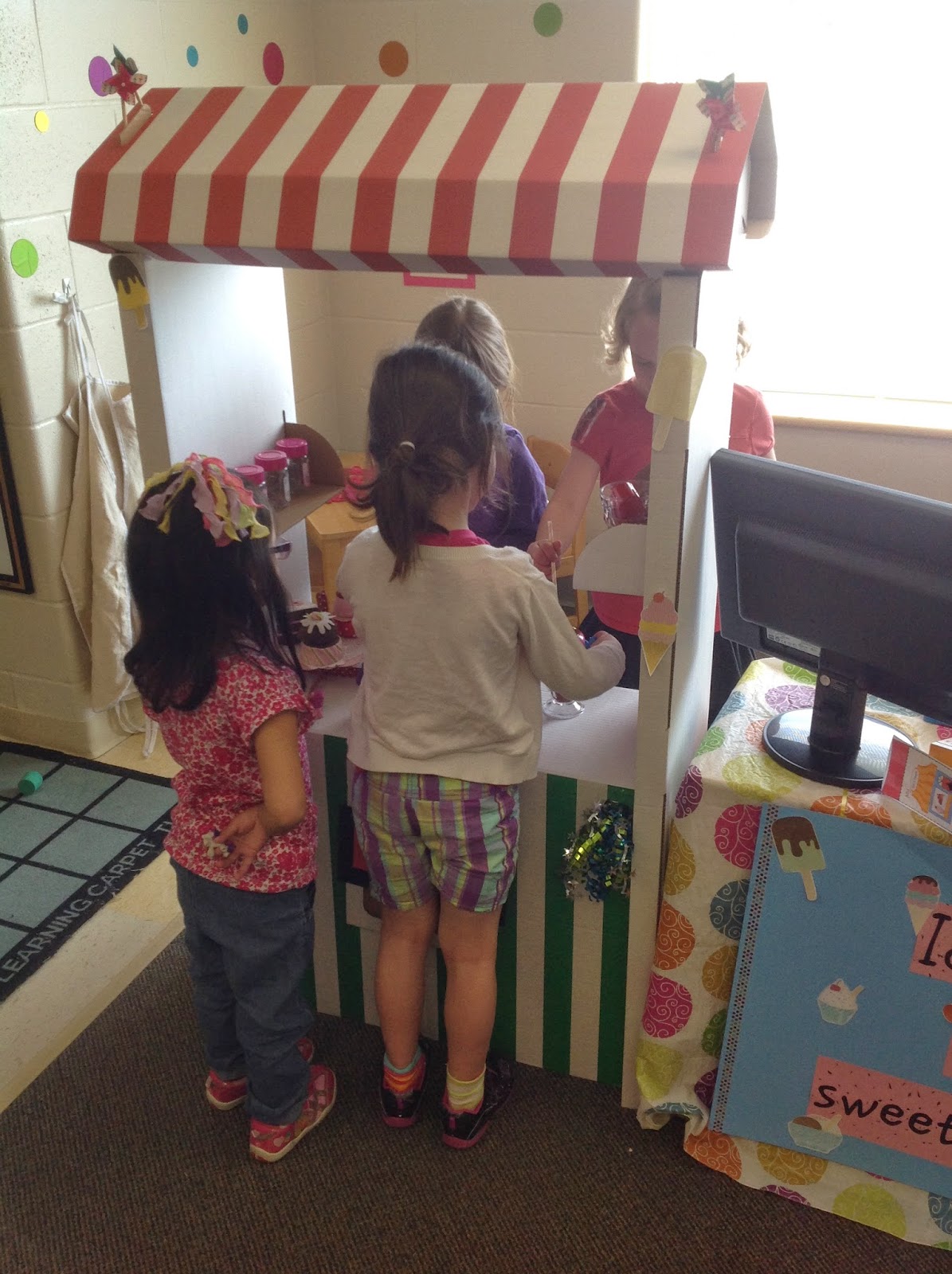 Kindergarten Tales Ice cream dramatic play